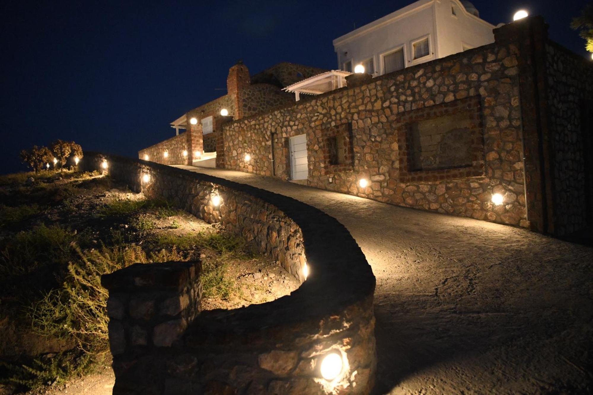 Starlight Luxury Seaside Villa & Suites イメロヴィグリ エクステリア 写真